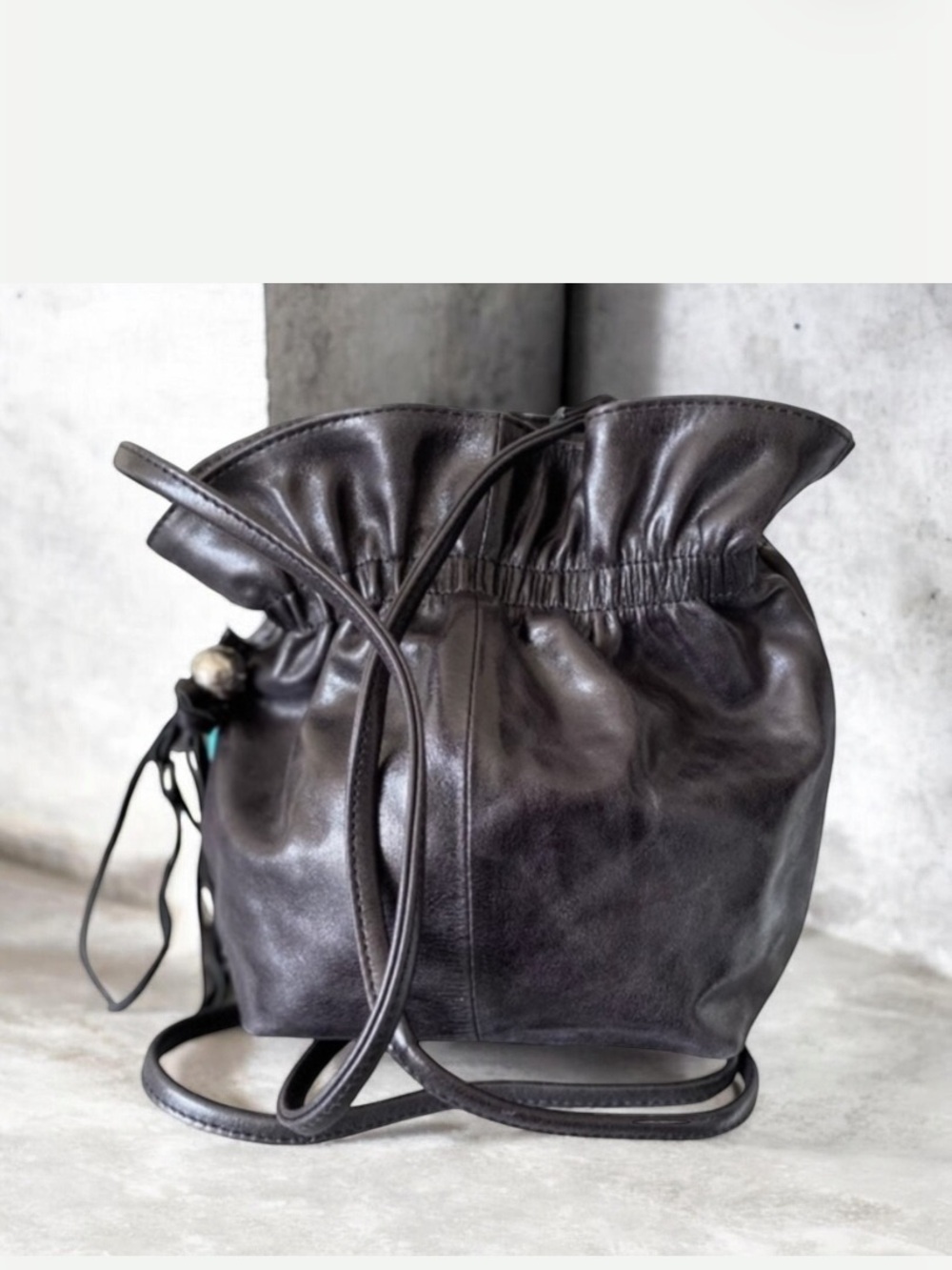 HOBO The Original Bucket Black Crossbody Bag H8.5’ X W9.5’X D3.5’